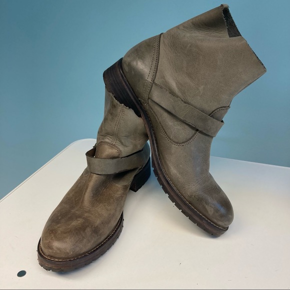 HINGE Siesta Leather Distressed Moto Boots Buckles - Picture 1 of 13